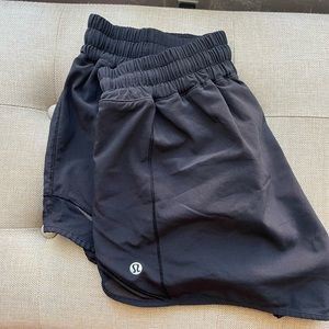Luluemon Hotty Hot Short 4"